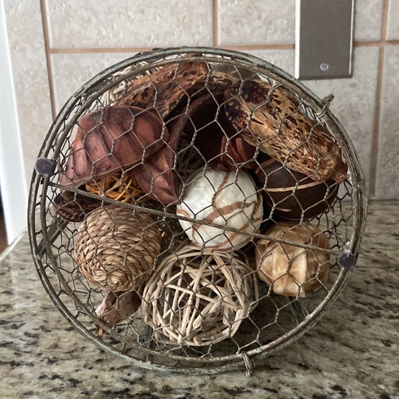 Rustic Farmhouse Decor - Picture 2 of 6